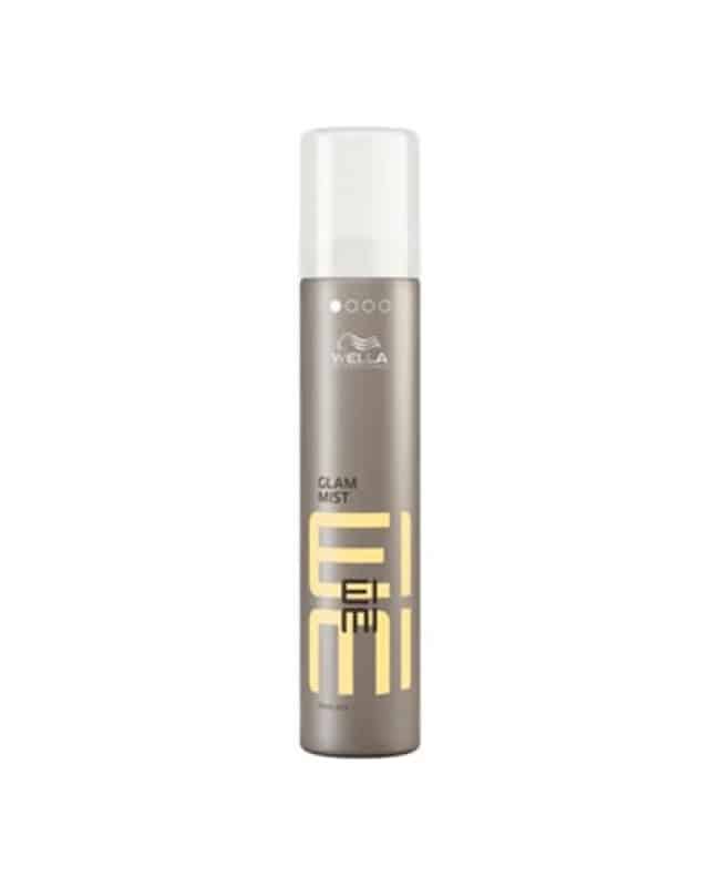 Wella Professional EIMI Glam Mist 200ml Tο mist λάμψης προστατεύει τα μαλλιά από τις επιπτώσεις της υγρασίας και των επιβλαβών ακτίνων UV, ενώ προσδίδει λάμψη που διαρκεί χωρίς να τα κολλάει.