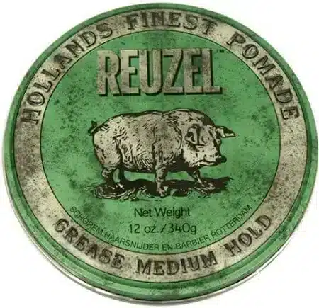 Reuzel Green Grease Medium Hold Pomade 340gr Είναι μια ευέλικτη πομάδα, που σας επιτρέπει να ελέγχετε τη δύναμη και το βαθμό λάμψης της